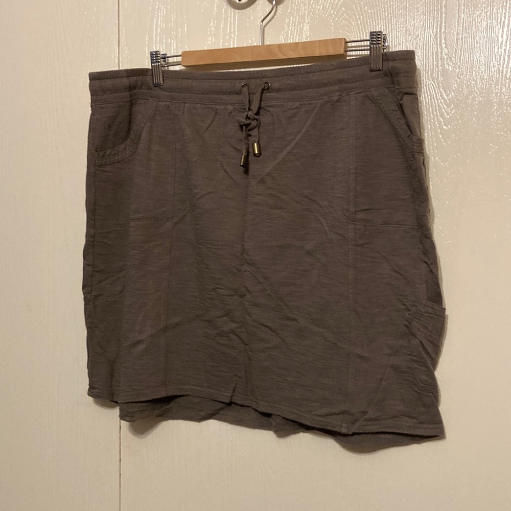 Chico’s Zynergy knit casual skirt size 3